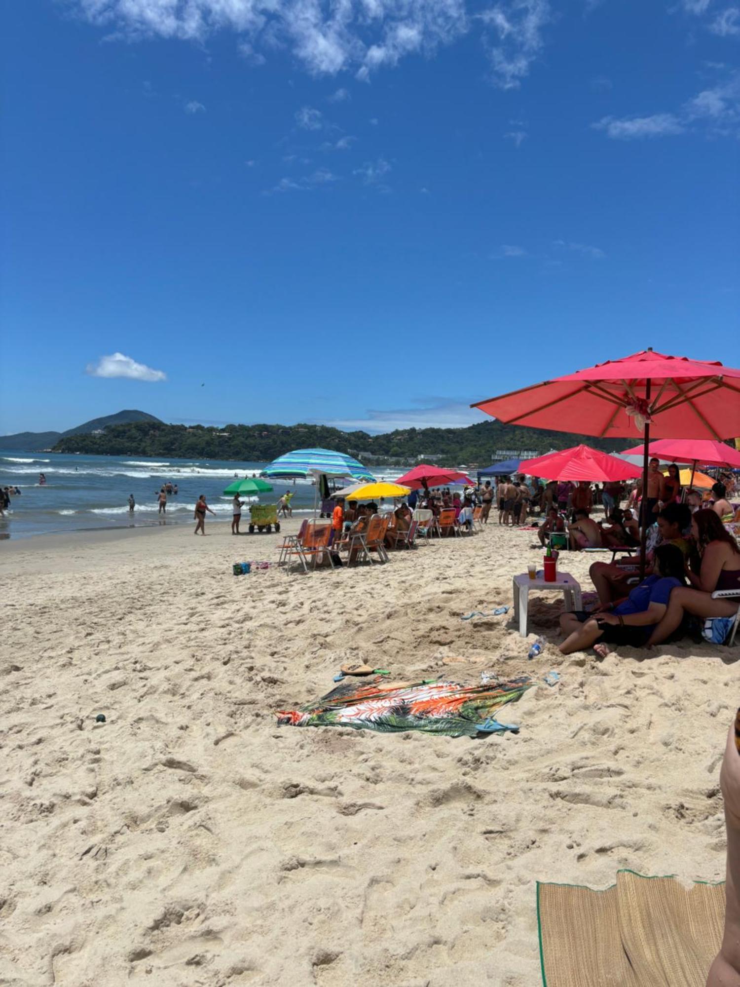 Condominio Com Muita Diversao Toninhas Ubatuba Kültér fotó